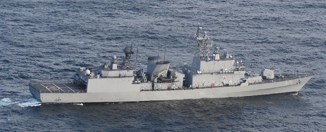 韓国海軍艦艇「クァンゲト・デワン」（９７１）