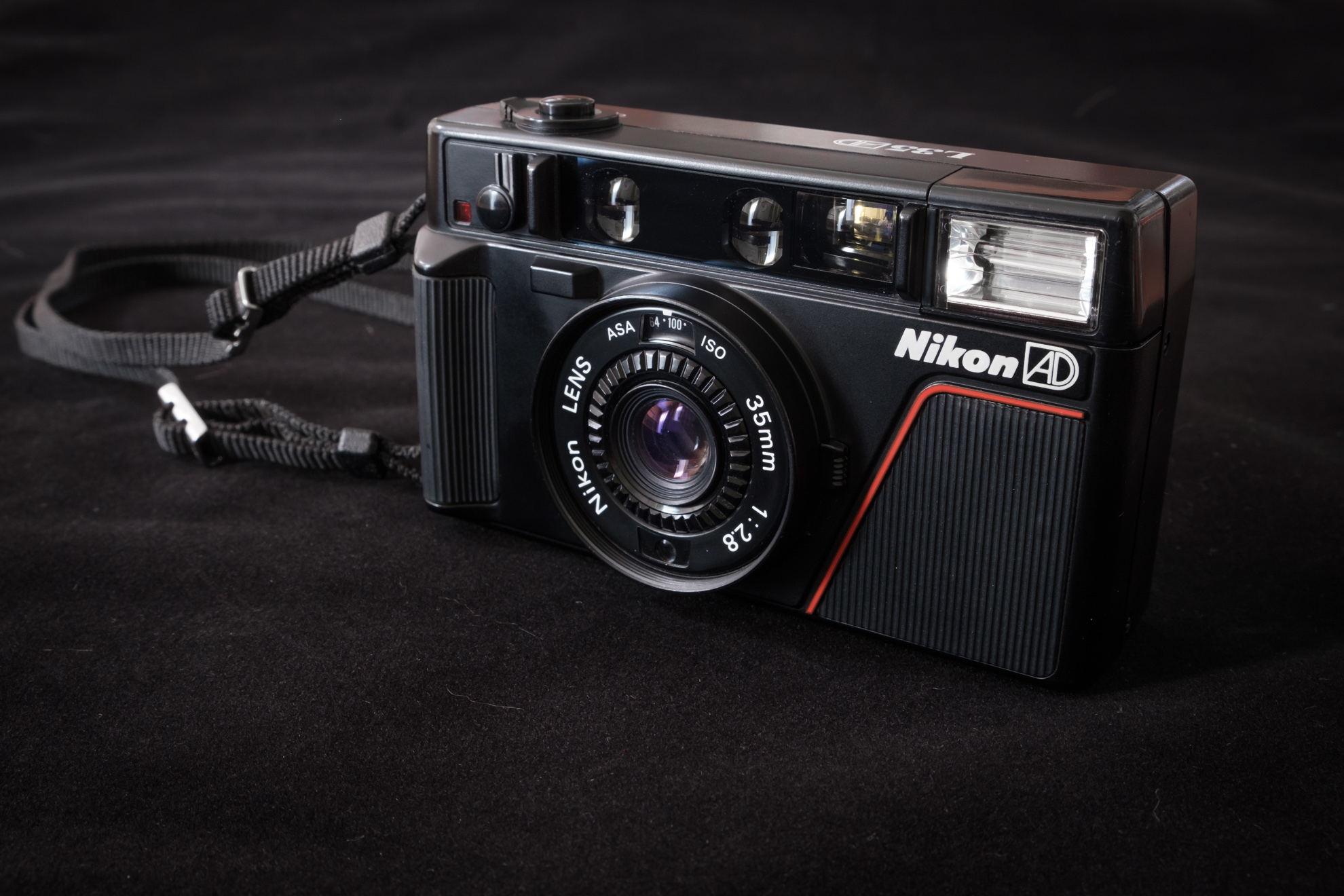 11840円 少し豊富な贈り物 Nikon L35AD 単焦点 F2.8 コンパクトカメラ