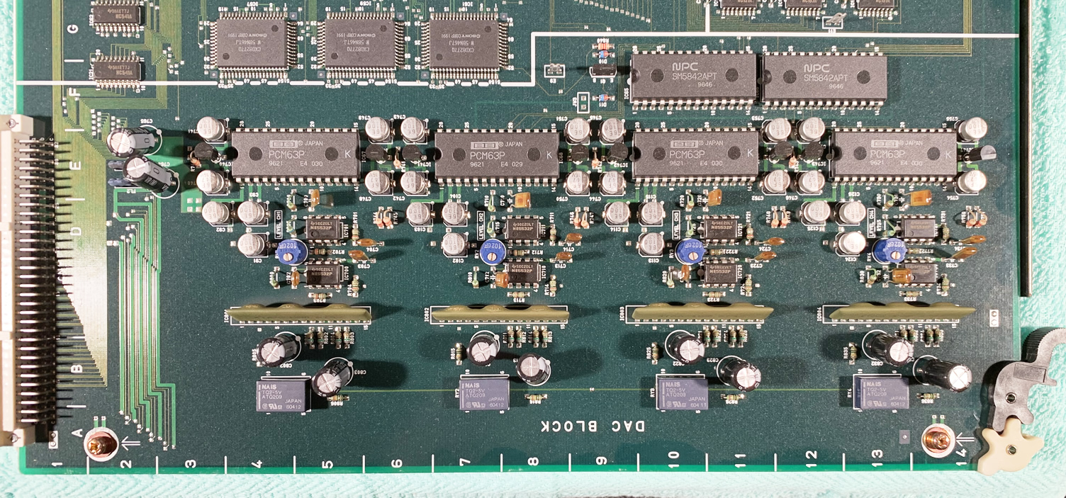 DMX-E3000-board2.jpg