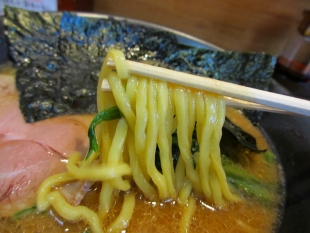 奥村家　ﾗｰﾒﾝ　麺
