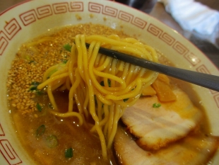 仁　和歌山ﾗｰﾒﾝ　麺