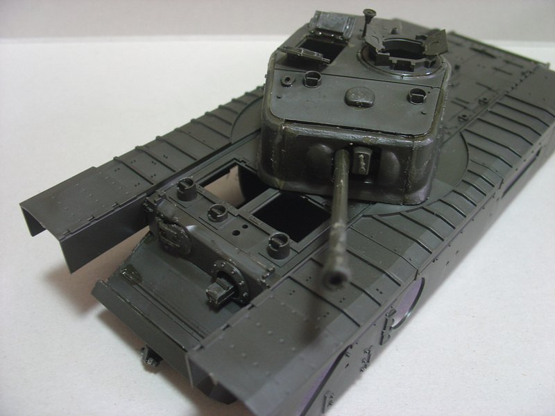 タミヤのミリタリーミニチュアシリーズ No.210 イギリス軍 チャーチル歩兵戦車を組み立てた物