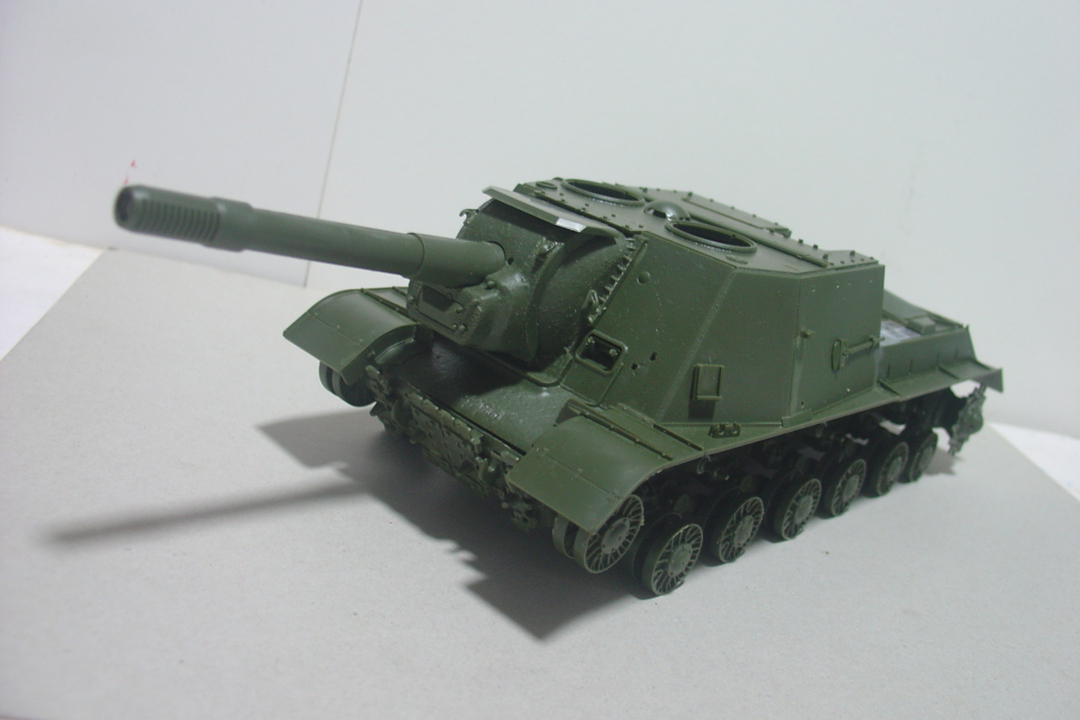 タミヤのミリタリーミニチュアシリーズ No.303 ソ連軍 重自走砲 JSU-152の戦車の砲と車体 その２