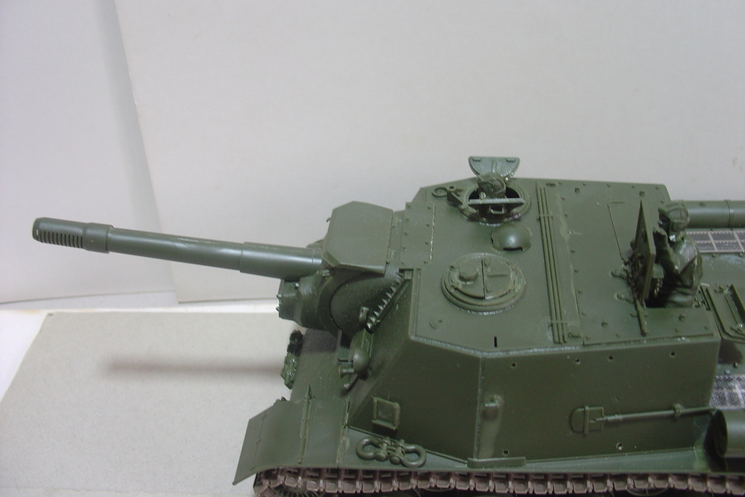 タミヤのミリタリーミニチュアシリーズ No.303 ソ連軍 重自走砲 JSU-152の戦車の砲と車体 その３