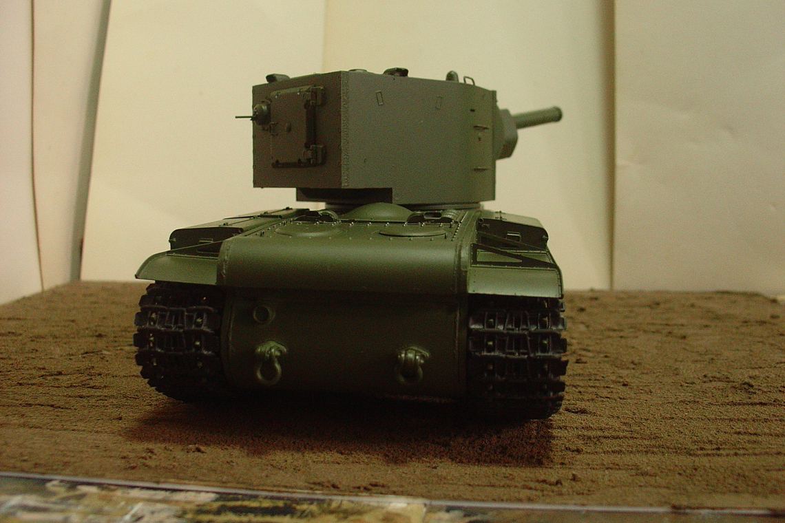 トランペッター ソ連軍 KV-2重戦車 その４