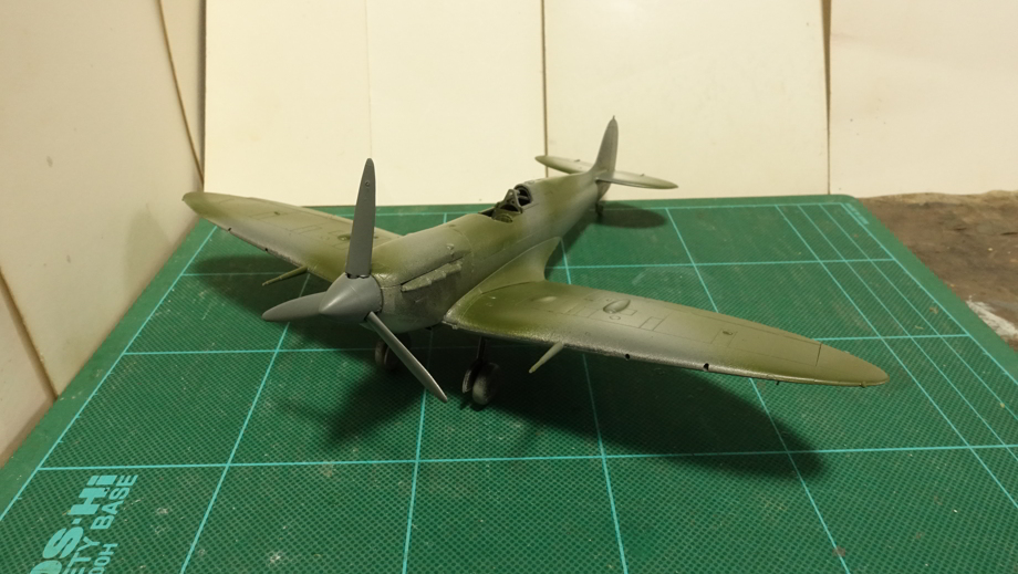 タミヤの傑作機シリーズ No.033 イギリス軍 スピットファイア Mk.Vb その１