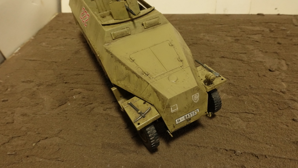 タミヤのミリタリーミニチュアシリーズ No.195 ドイツ軍 ハノマーク装甲兵員輸送車を組み立てた物 その４