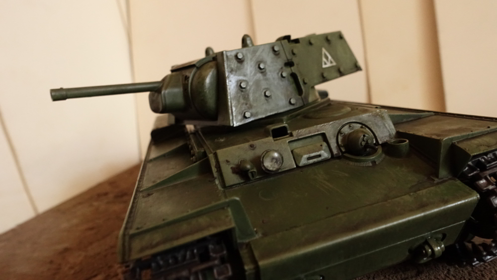 タミヤのミリタリーミニチュアシリーズ No.142 ソビエトKV-1B重戦車 その４