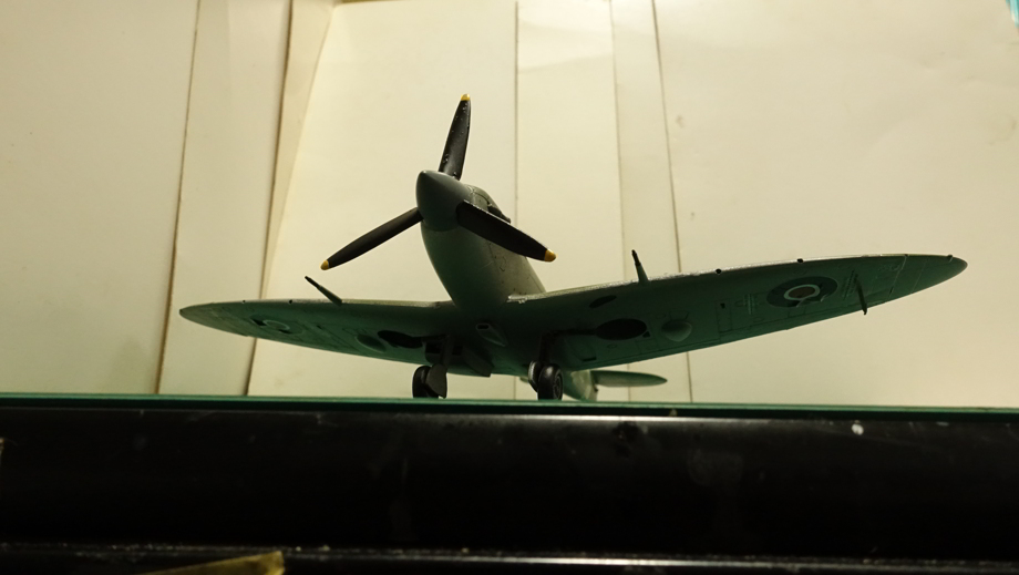タミヤの傑作機シリーズ No.033 イギリス軍 スピットファイア Mk.Vb その１