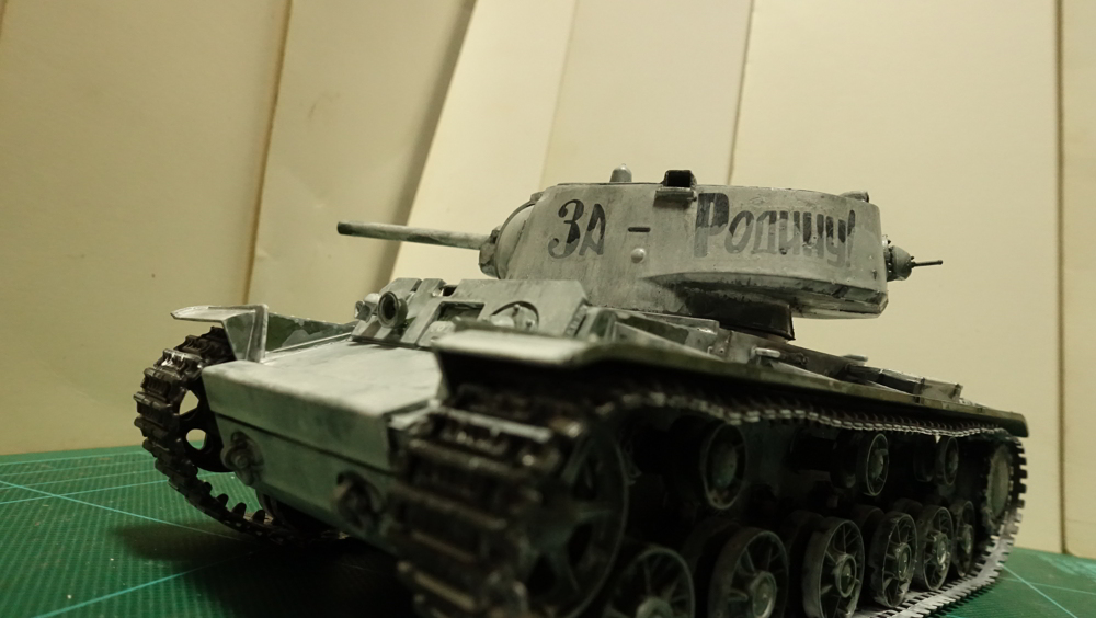 タミヤのミリタリーミニチュアシリーズ No.142 ソビエトKV-1C重戦車 その５