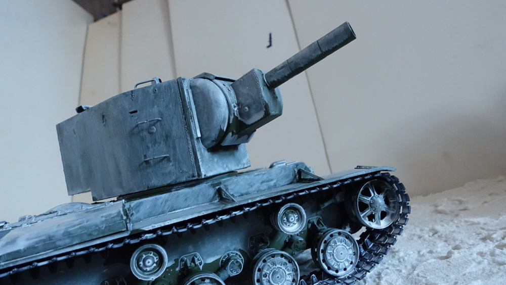 トランペッター ソ連軍 KV-2重戦車の２ その４