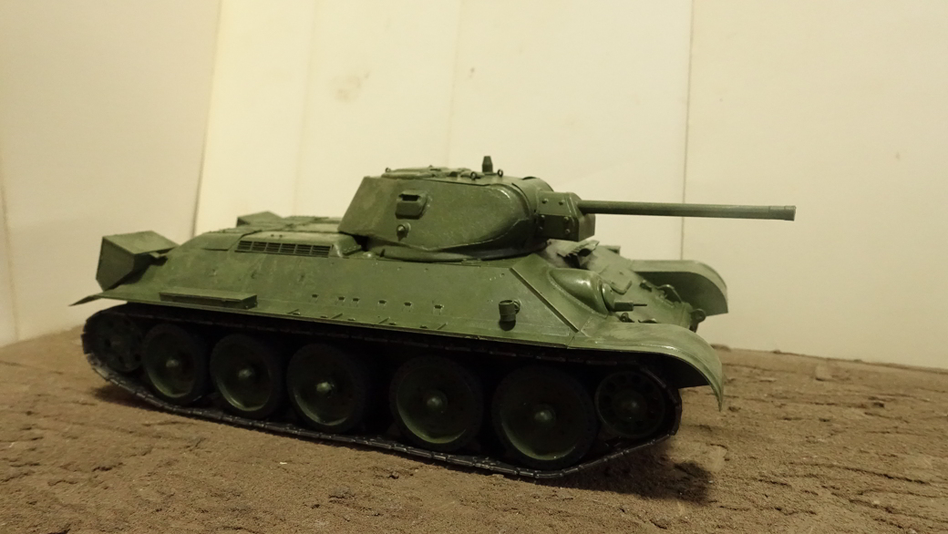 タミヤのミリタリーミニチュアシリーズ No.049 ソビエトT-34/76戦車 1942年型 その２