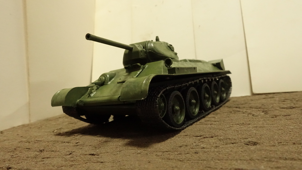 タミヤのミリタリーミニチュアシリーズ No.049 ソビエトT-34/76戦車 1942年型 その１