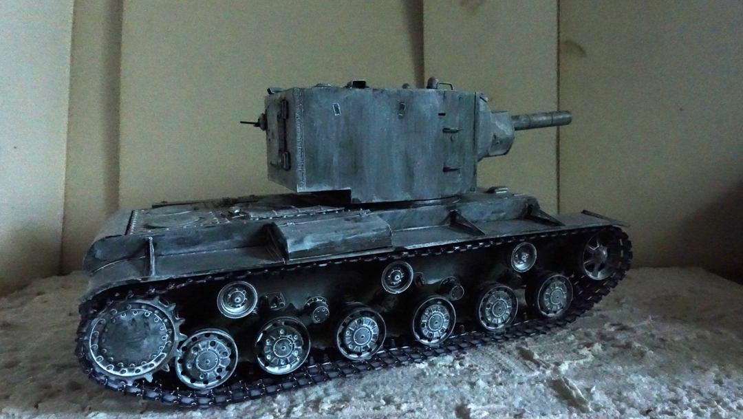 トランペッター ソ連軍 KV-2重戦車の２ その２