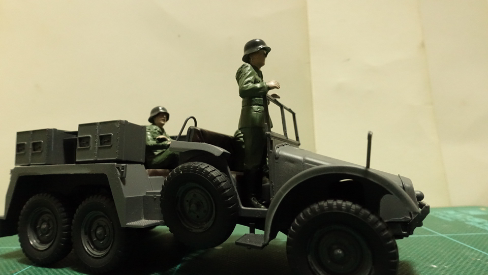 タミヤのミリタリーミニチュアシリーズ No.259 ドイツ軍 クルップ プロッツェの車体と兵士 その４
