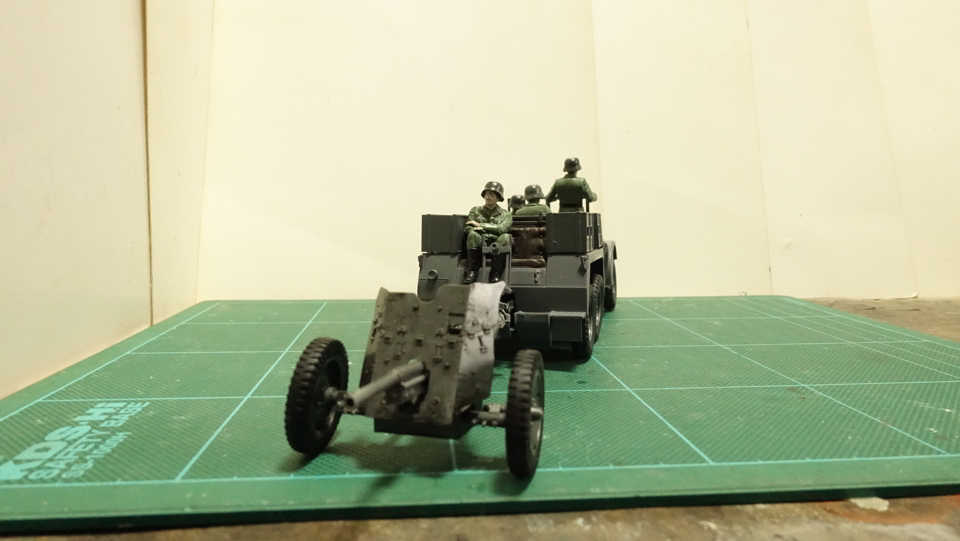 タミヤのミリタリーミニチュアシリーズ No.259 ドイツ軍 クルップ プロッツェの車体と兵士 その３