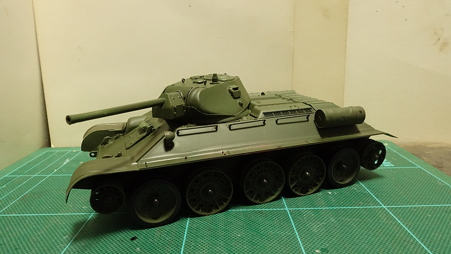 タミヤのミリタリーミニチュアシリーズ No.049 ソビエトT-34/76戦車 1942年型 その１