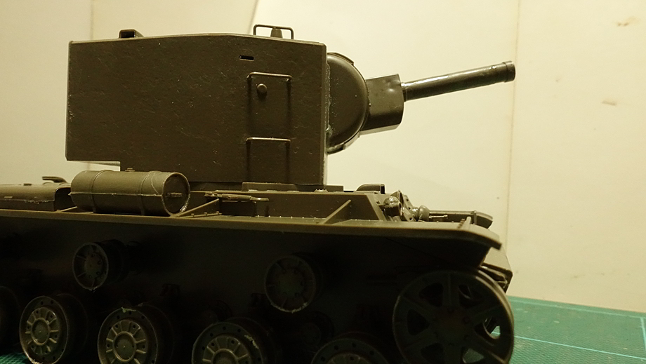 タミヤのミリタリーミニチュアシリーズ No.063 ソビエト重戦車KV-IIギガント その３