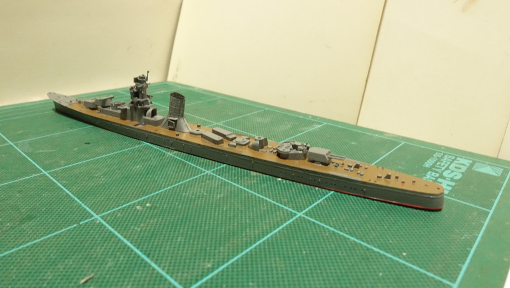 タミヤの1/700 ウォーターラインシリーズ No.315 日本海軍軽巡洋艦 矢矧 その１