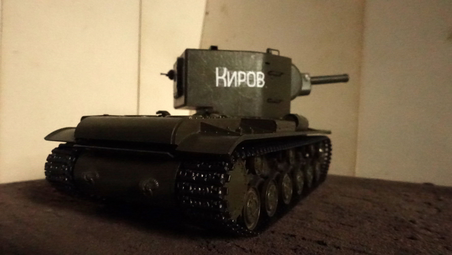 タミヤのミリタリーミニチュアシリーズ No.063 ソビエト重戦車KV-IIギガント その２