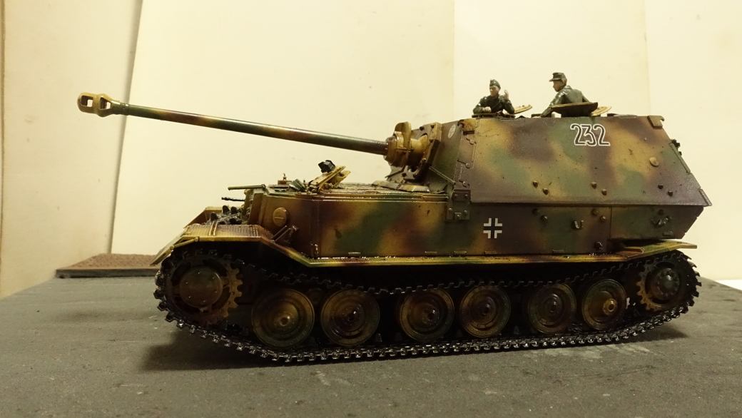 タミヤのミリタリーミニチュアシリーズ No.325 ドイツ軍 重駆逐戦車エレファントの戦車の車体 その１