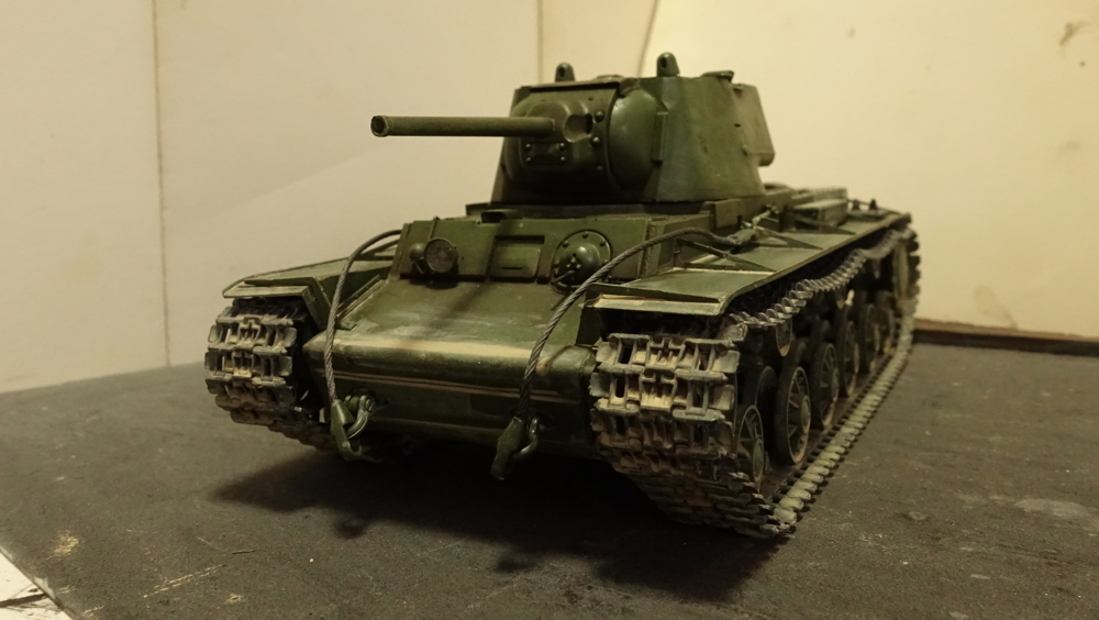 KV-1重戦車のプラモの写真 その１