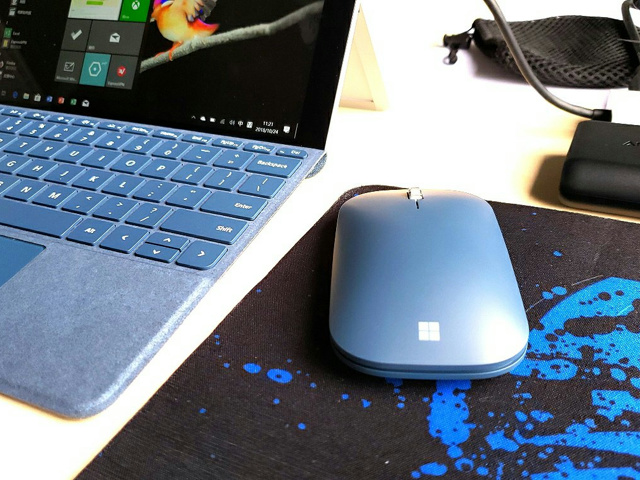 Surface_Mobile_Mouse_10.jpg
